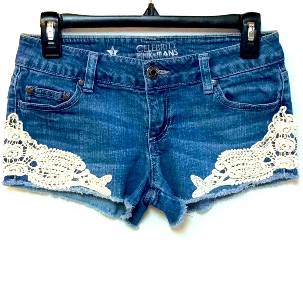🎯Distressed Mini Jean Shorts (Adult)🎯